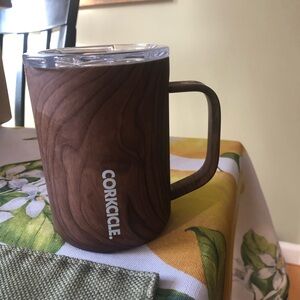 Corkcicle Walnut Finish Mug with Clear Lid 16 Oz